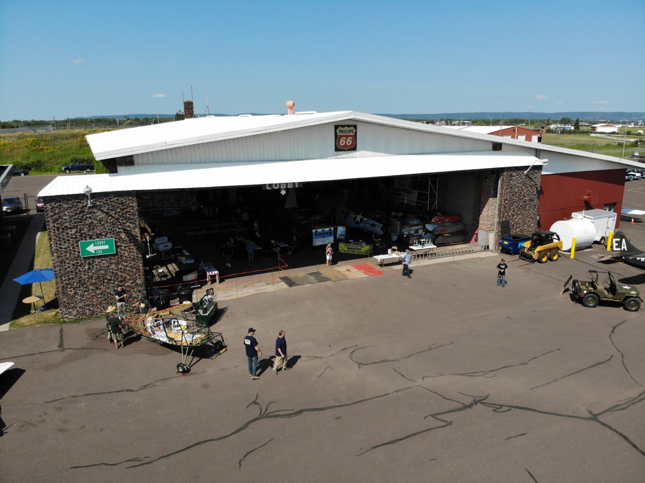 Superior Bong Airport Open House